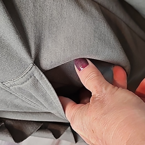 KUT FROM THE KLOTH CAMO GREEN LONG SLEEVE RUFFLE BUTTON-UP JACKET - Picture 11 of 16